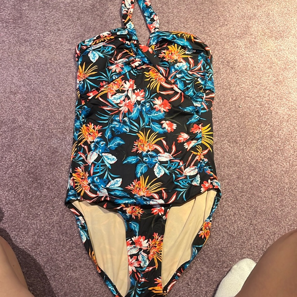 Floral print one piece bathing suit